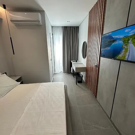 Πανσιόν Idrizi Σαράντα