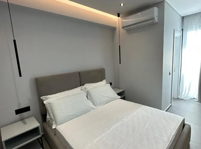 Idrizi Pensionat Sarandë